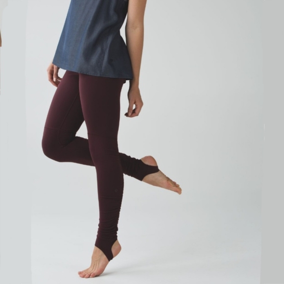 Lululemon Women's Wunder Under Stirrup Leggings Bordeaux Drama Pants Size 6. - Picture 2 of 12